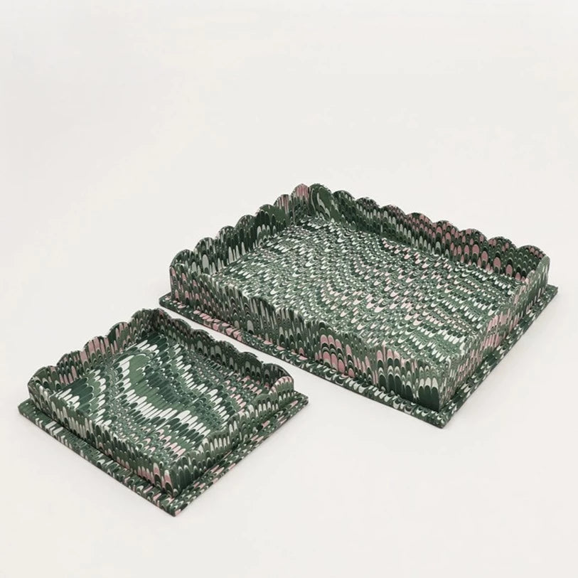 MARBLED SCALLOPED TRAY SET