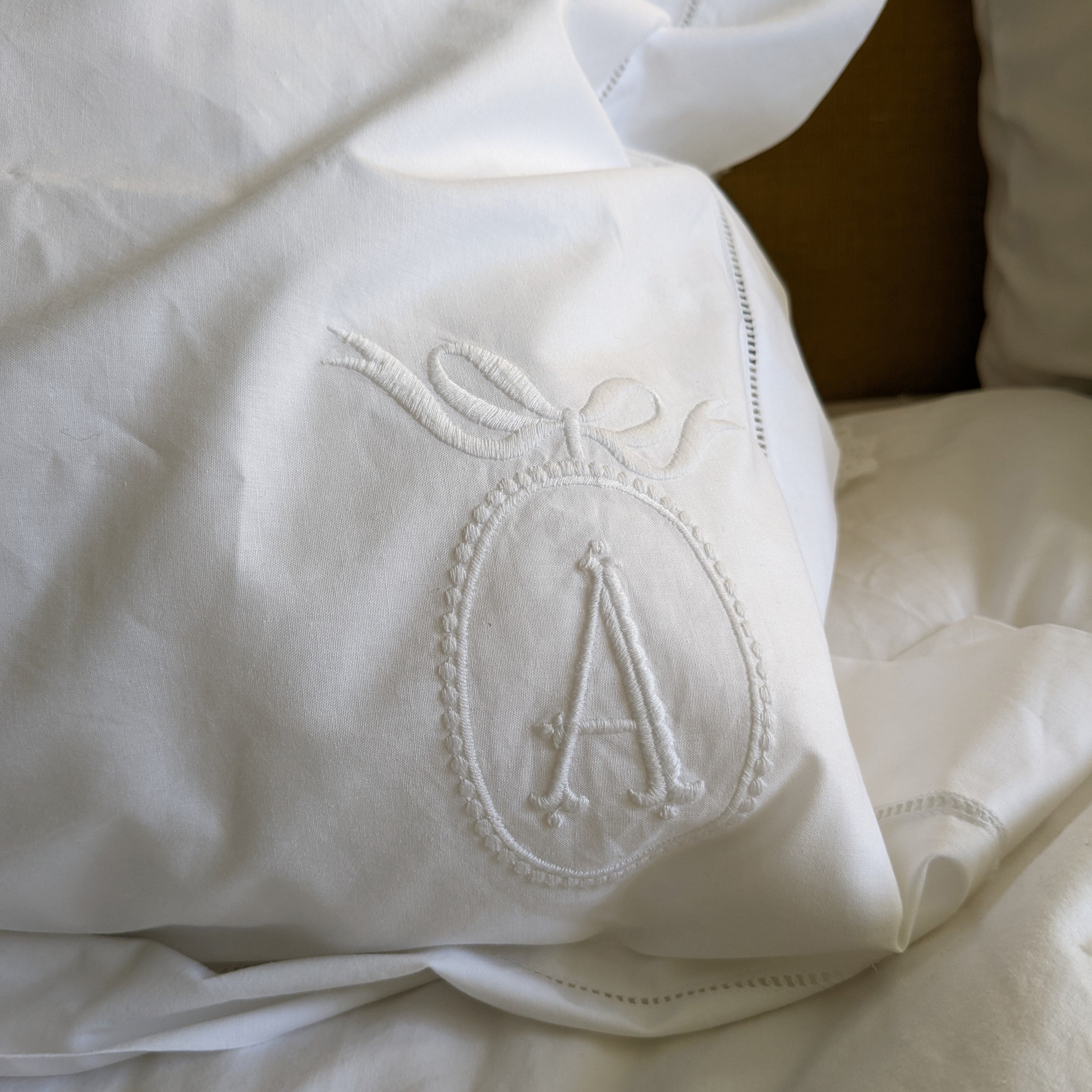 MONOGRAMMED COTTON OXFORD PILLOWCASE Host MONOGRAMMED COTTON OXFORD PILLOWCASE Host